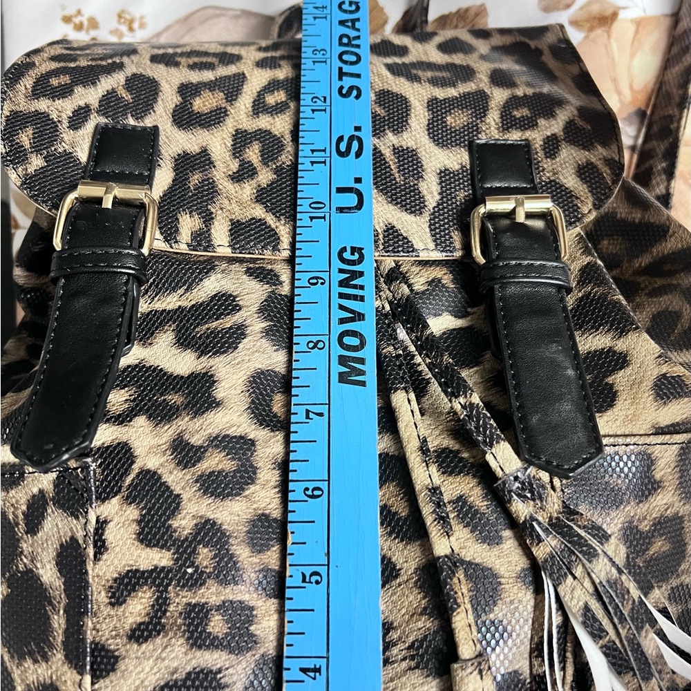 Chic Leopard Print Backpack With Black Details - image 7